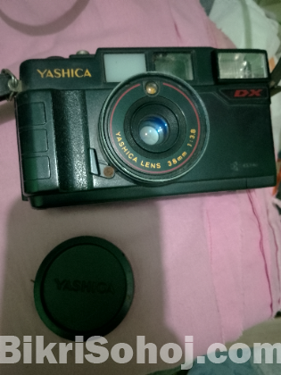 Yashica MF-2 supar